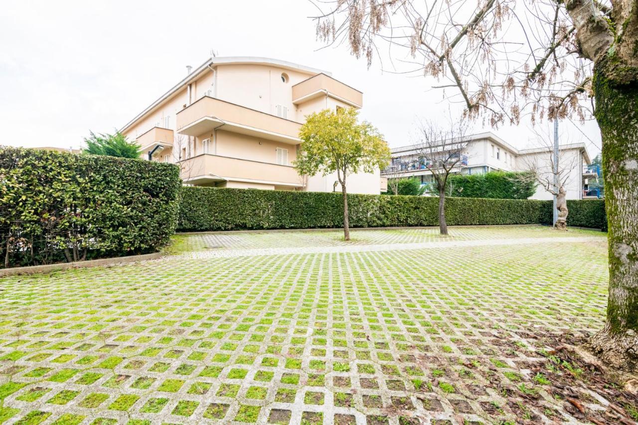 Appartamento Le Cornici Lucca Exterior foto